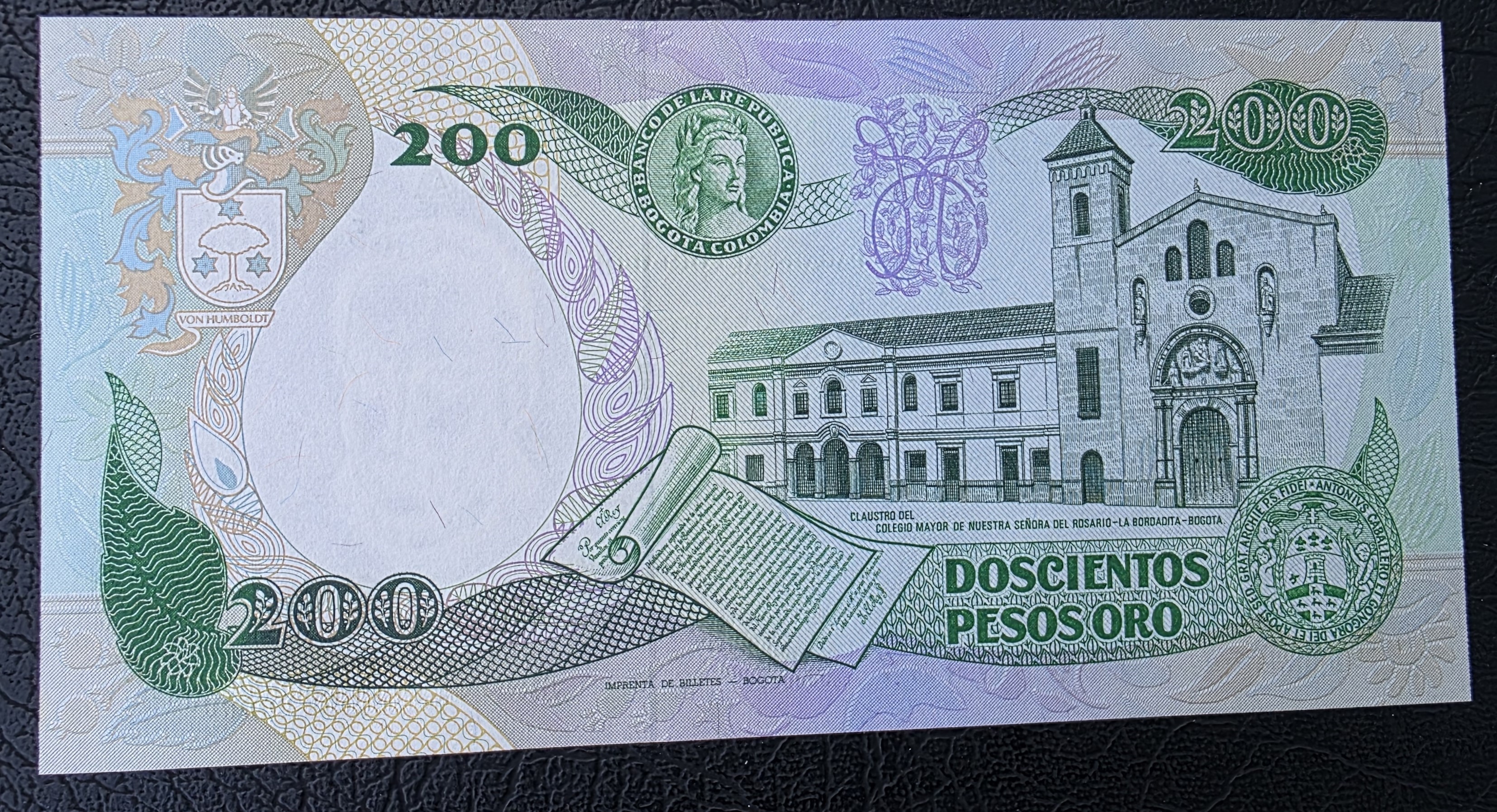 Colombia – 200 Pesos Oro 1 April 1985 (P-429b) - UNC