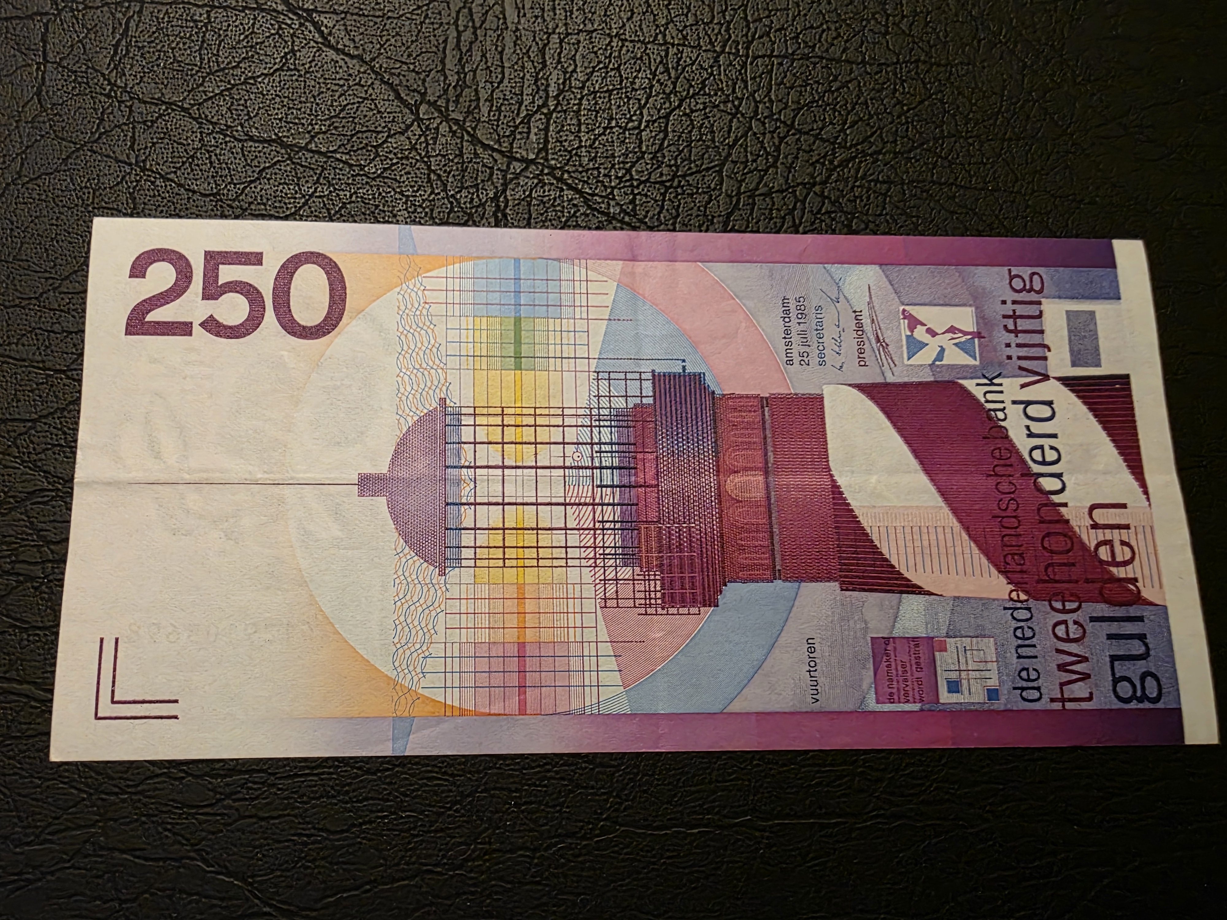 Netherlands – 250 Gulden – Pick P98 – 1985