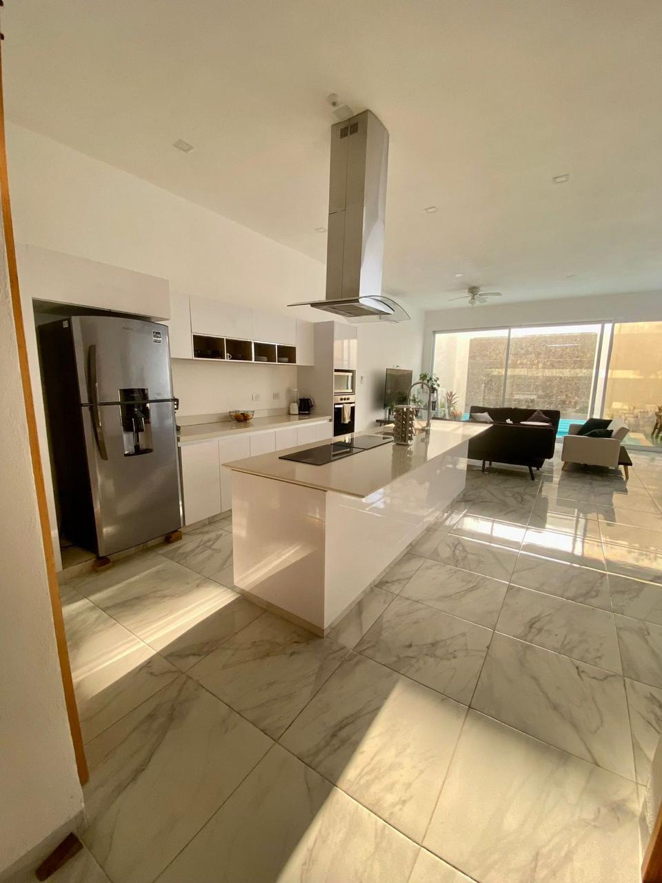 RESIDENCIA EN RESIDENCIAL RÍO