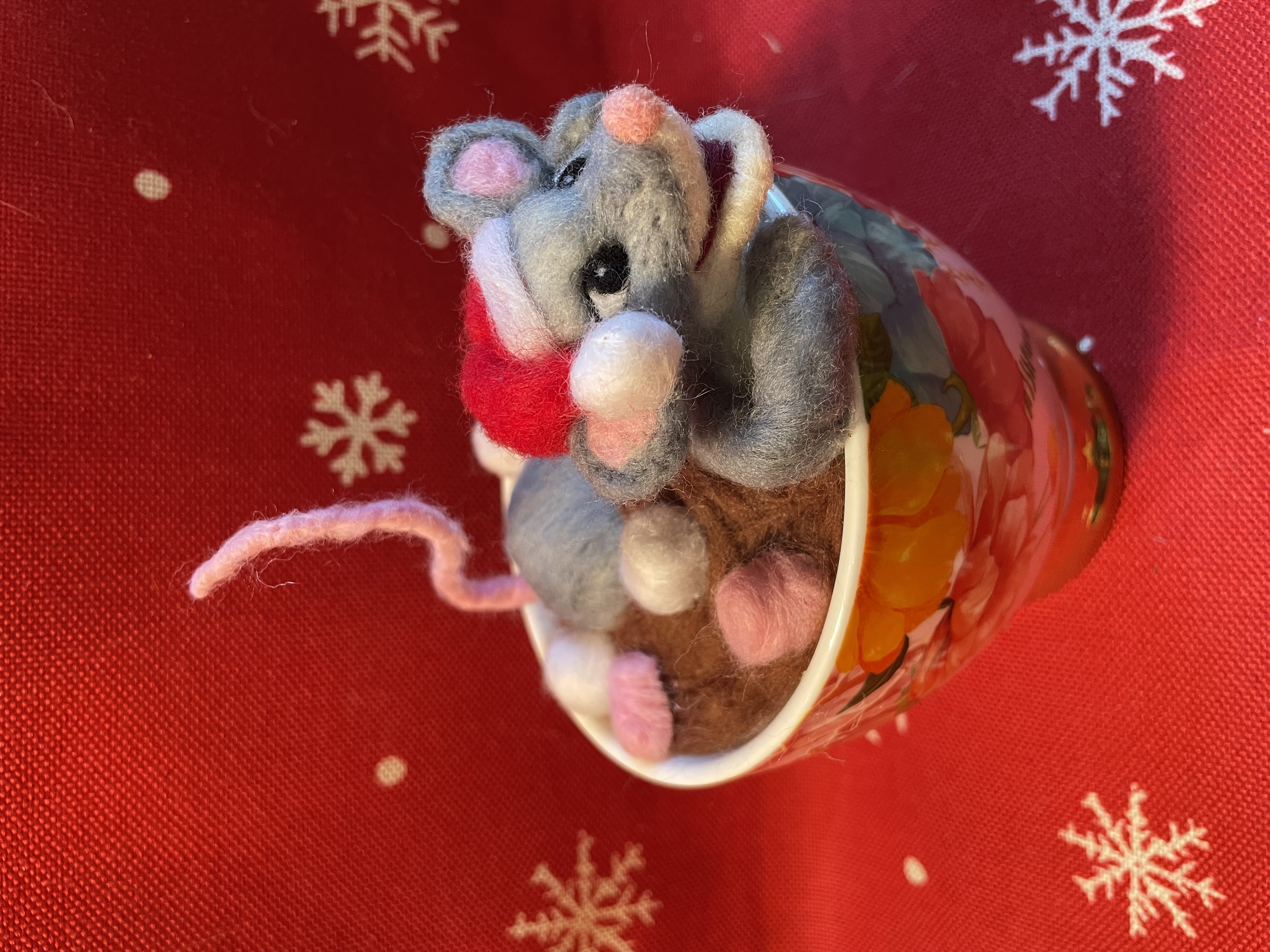 Christmas Mouse in Floral Teacup