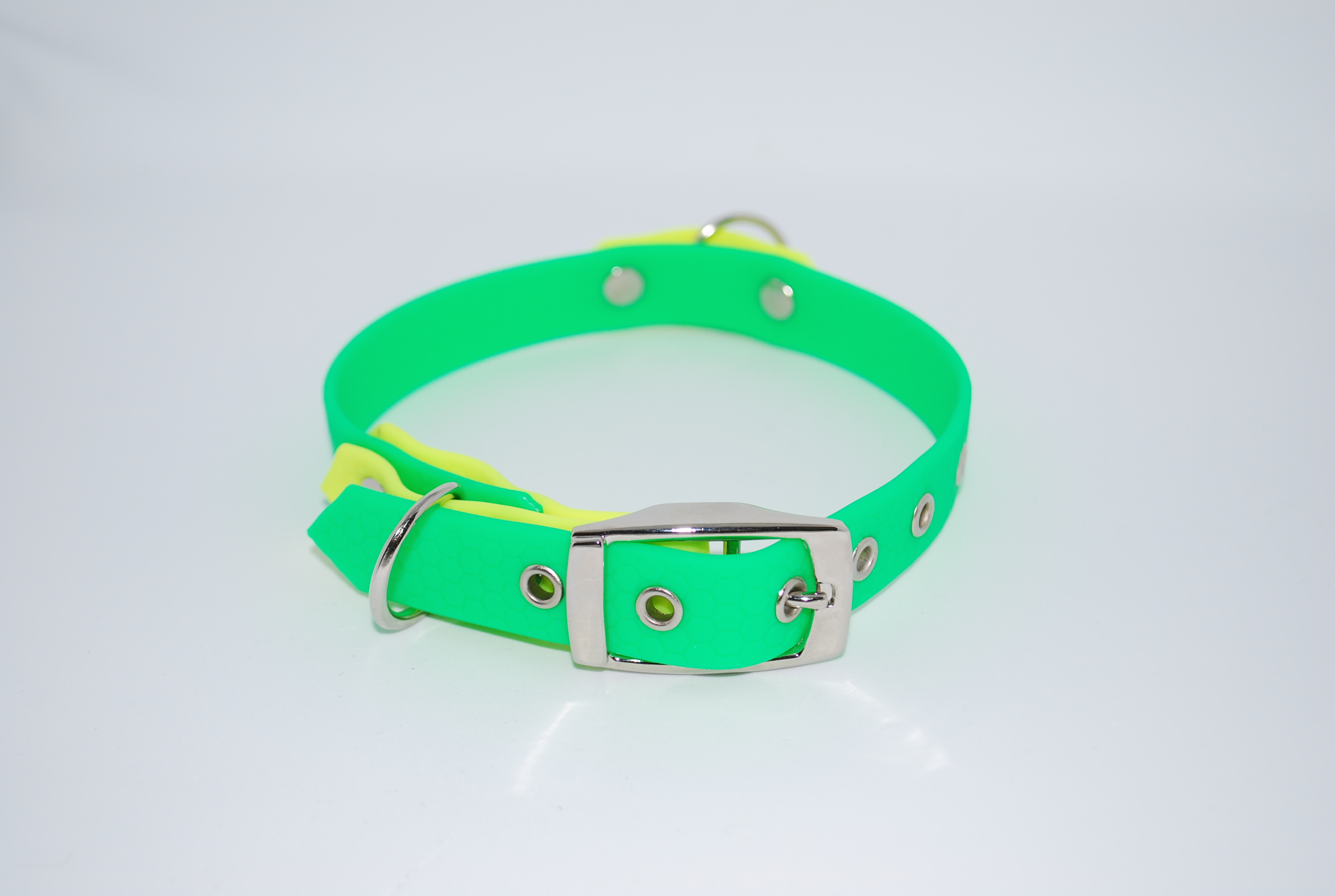 ,,Neon green yellow'' hexa šuns antkaklis