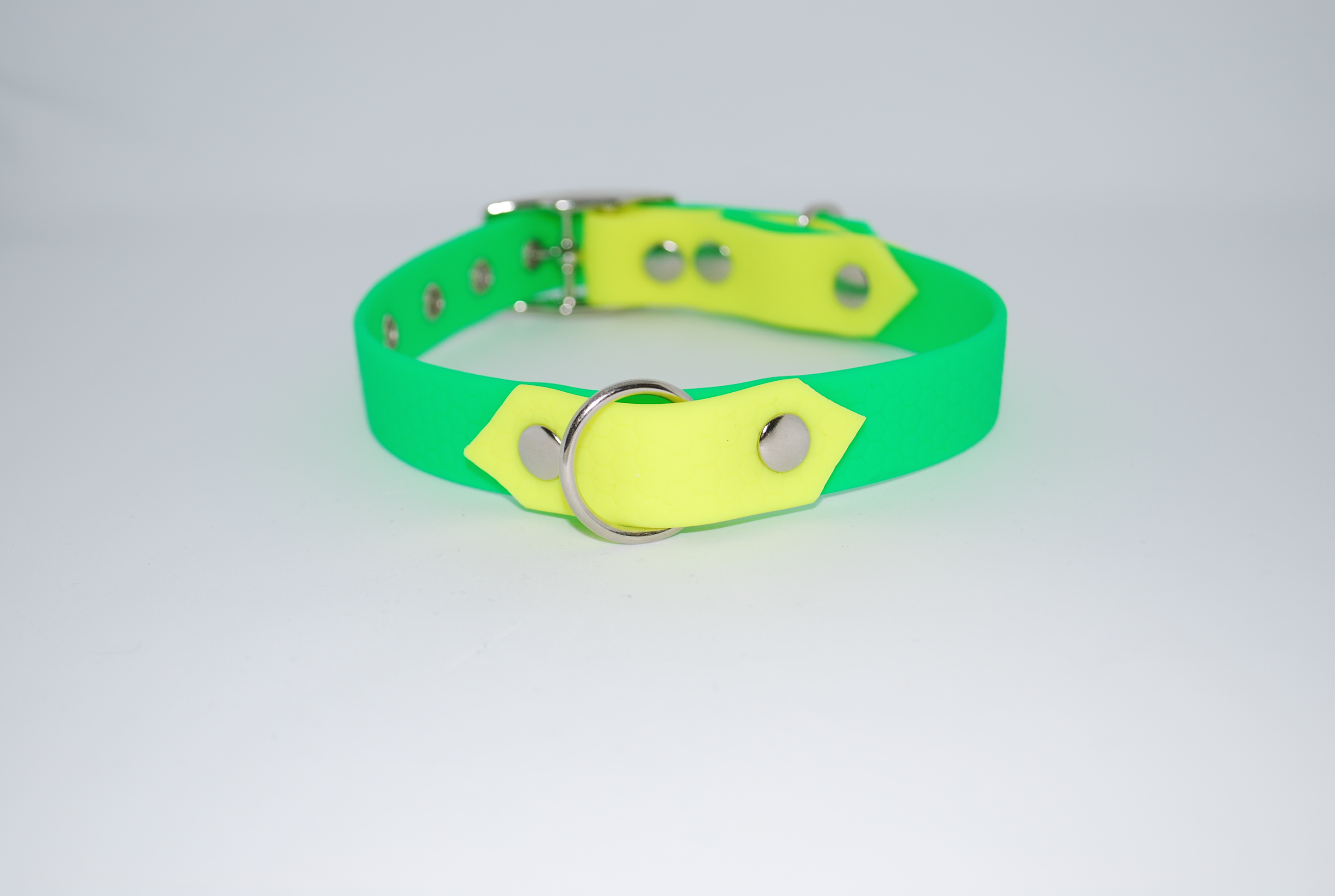 ,,Neon green yellow'' hexa šuns antkaklis