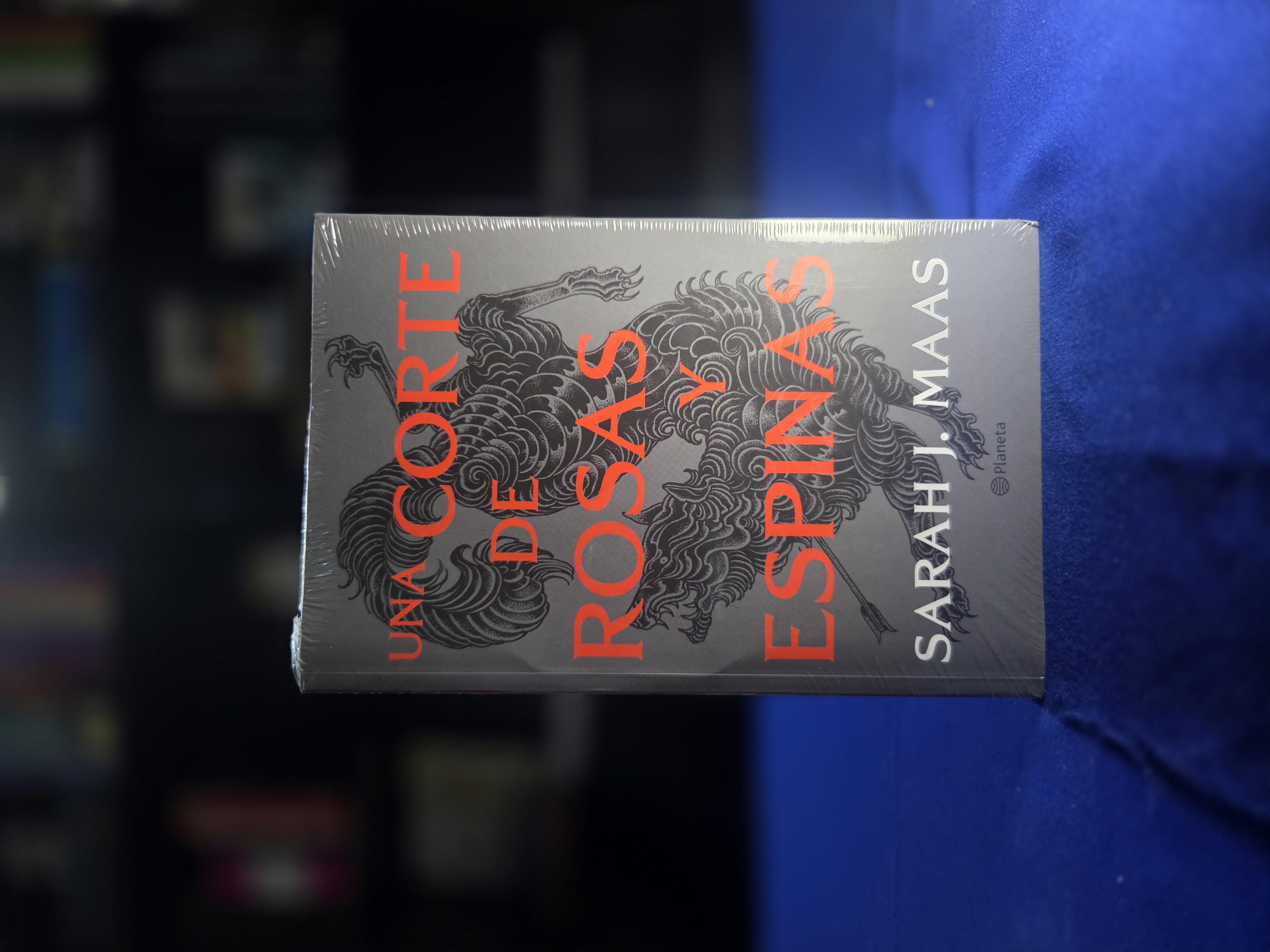 Una corte de rosas y espinas