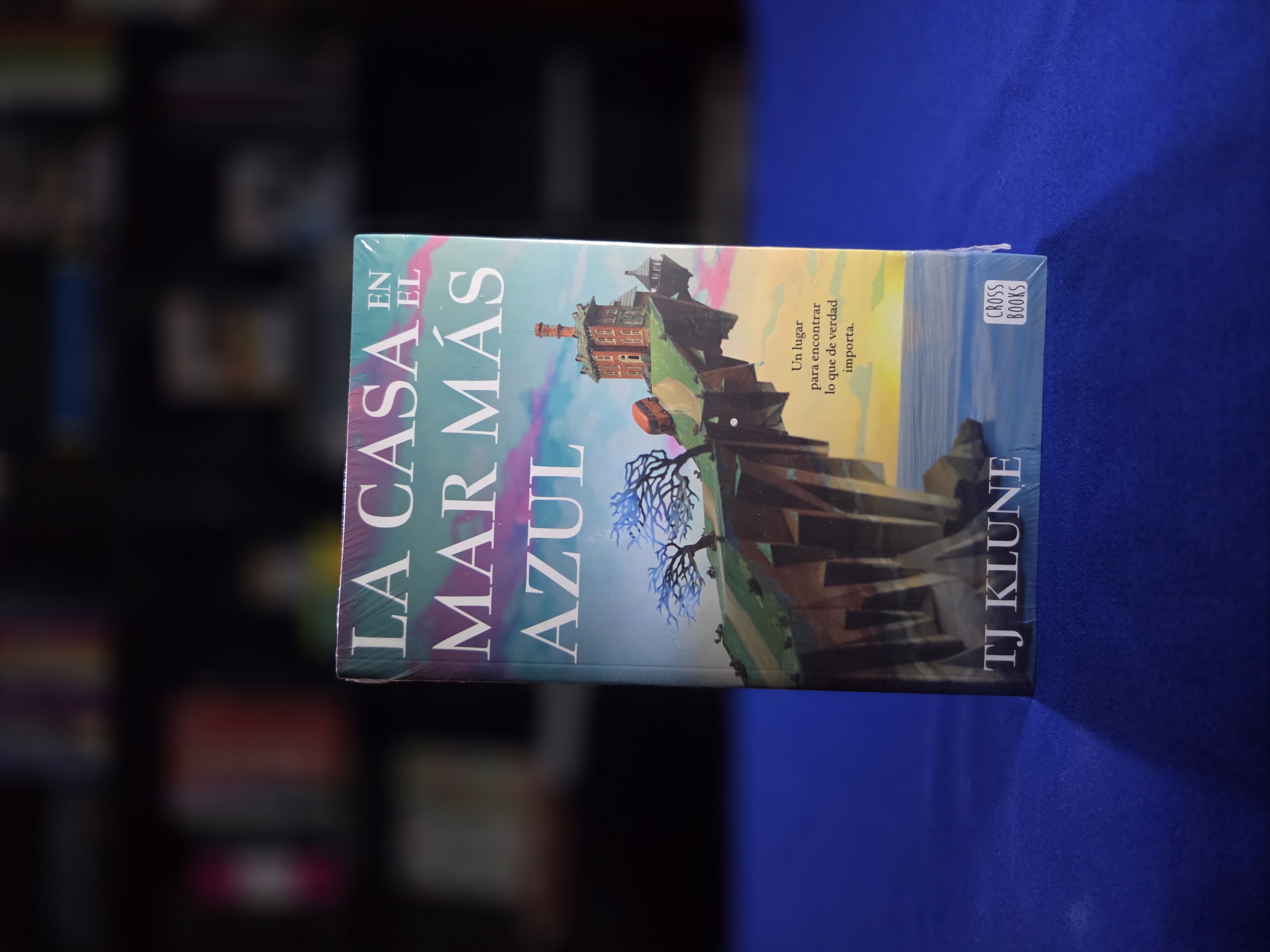 La Casa en el Mar Más Azul