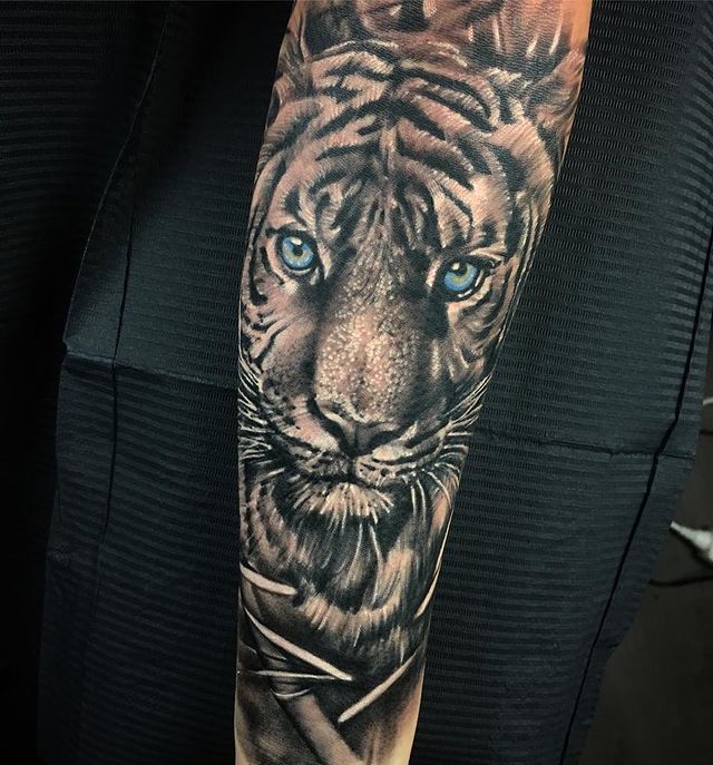 RÉSERVEZ VOTRE RENDEZ-VOUS POUR UN COVER UP