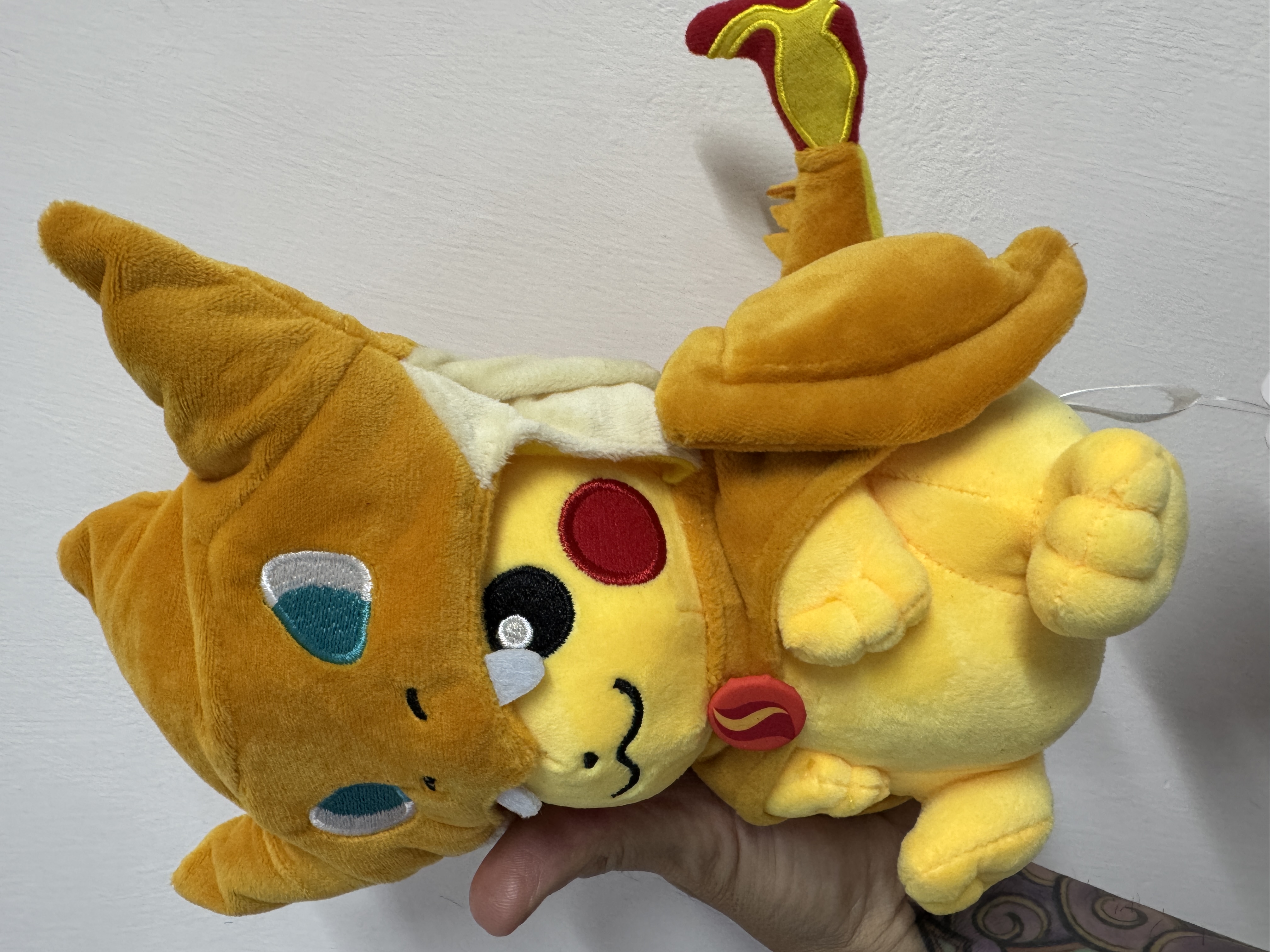 Pikachu de Charizard