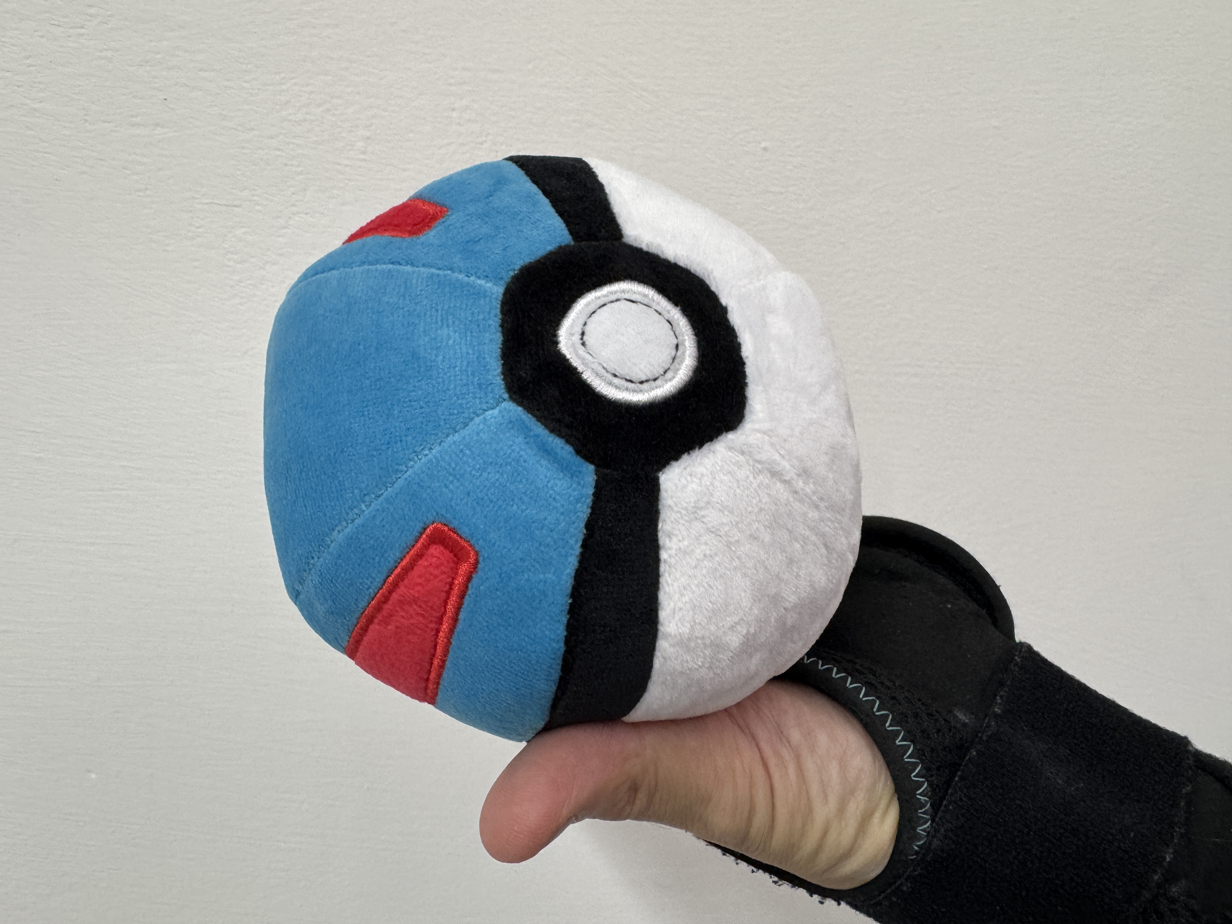 Pokebola de peluche