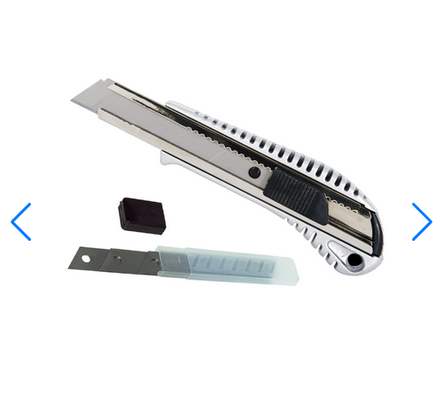 Nóż metalowy do tapet