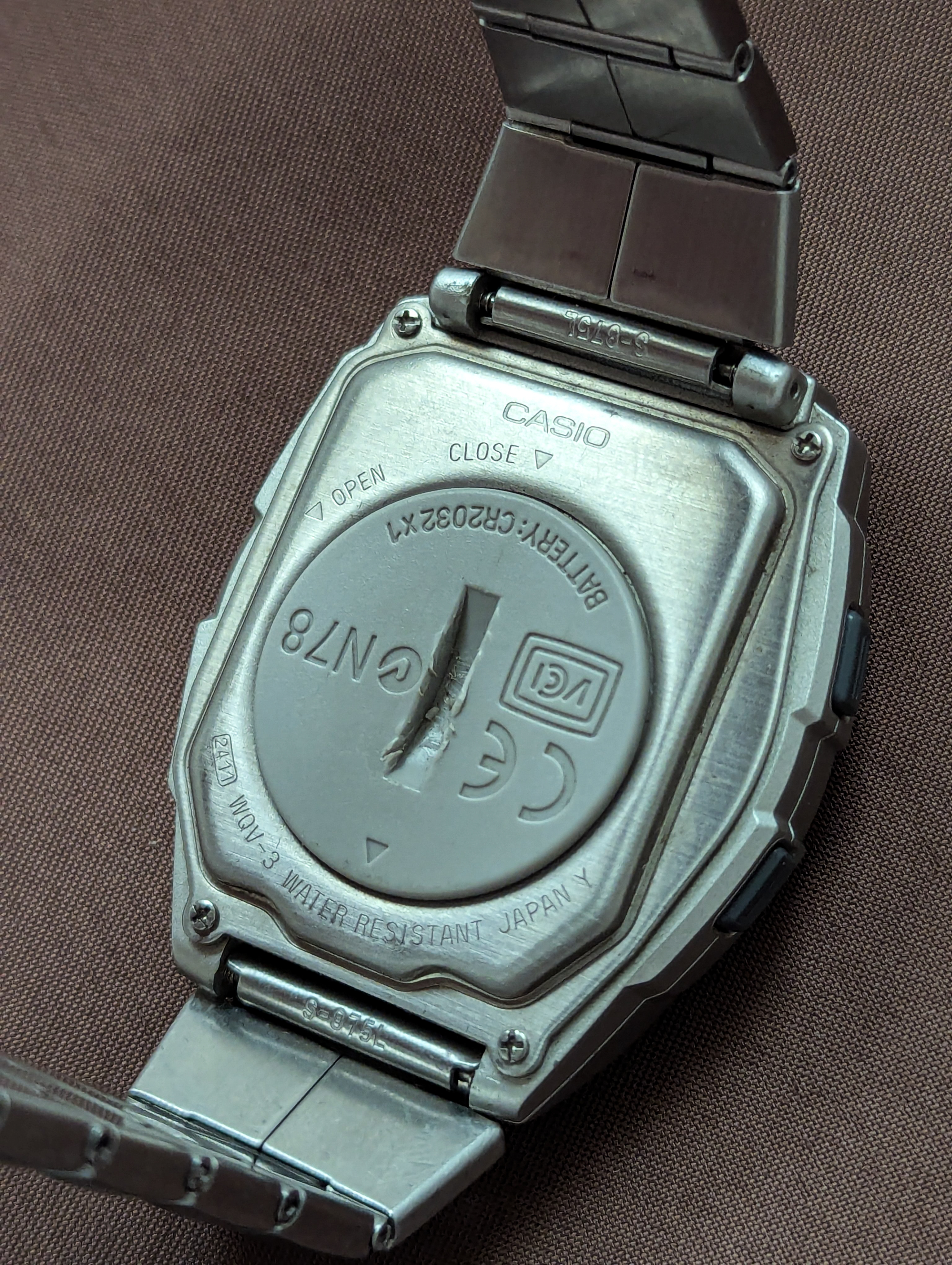 Casio wrist camera WQV-3 (2000)