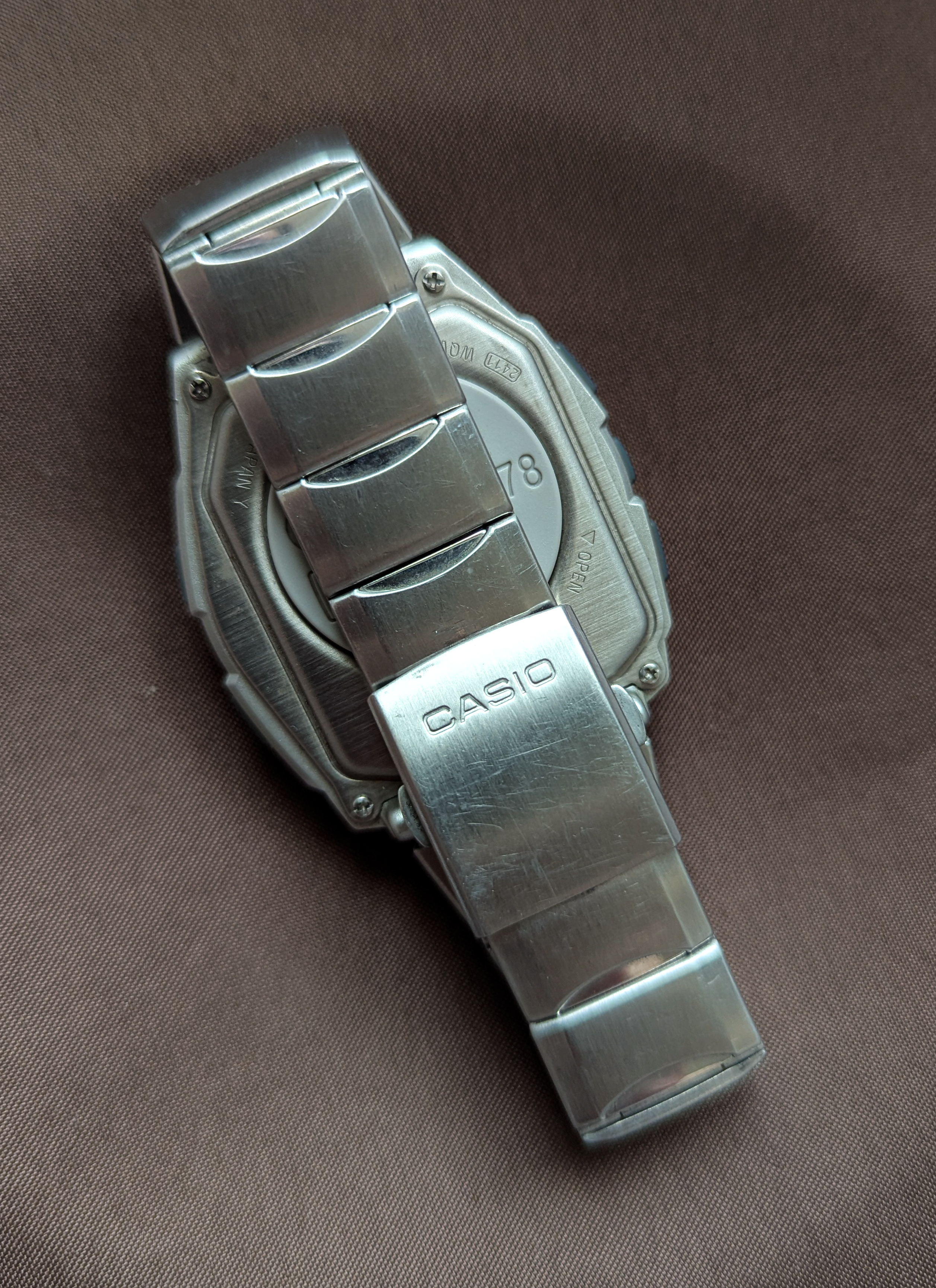 Casio wrist camera WQV-3 (2000)