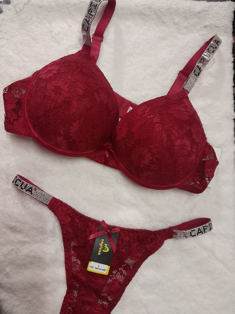 Conjunto de lencería rojo