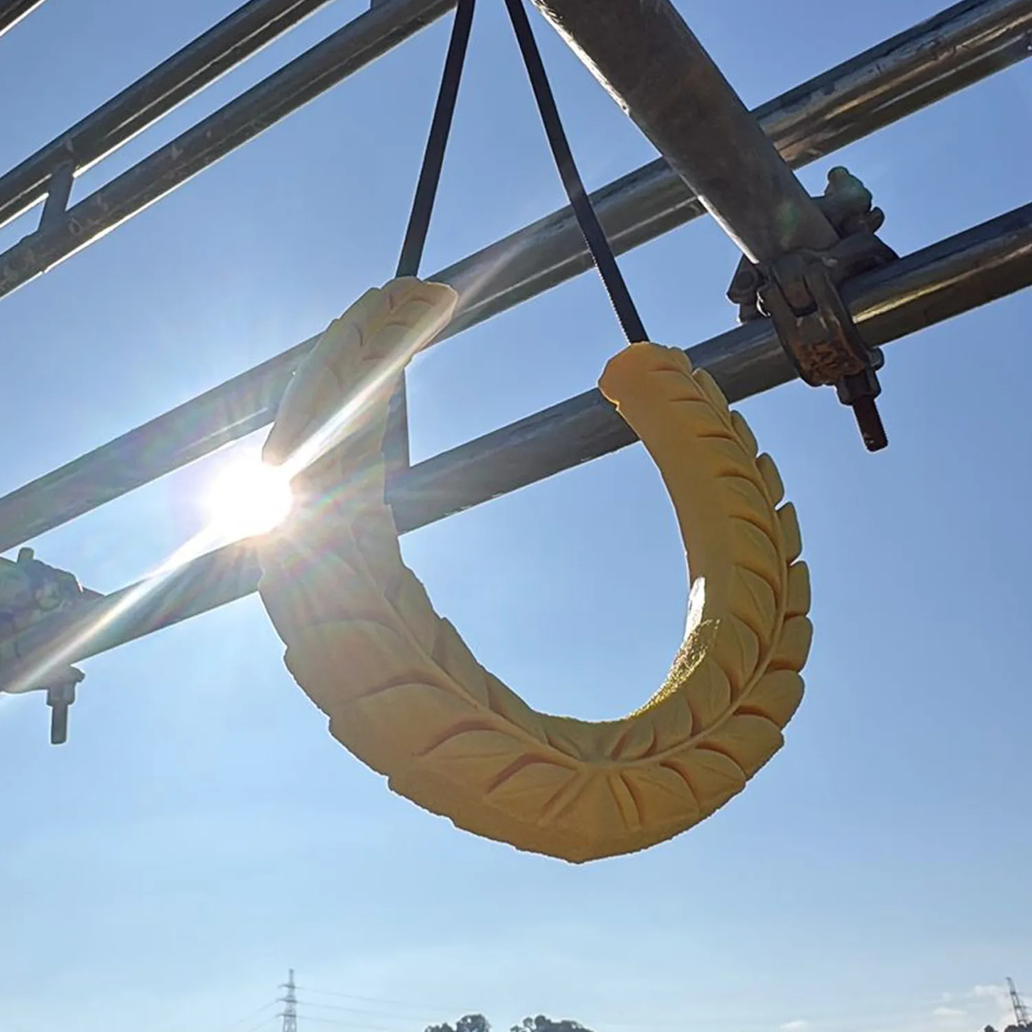 Laurel – Agarre oficial Imperial Race × Primal Xpirit