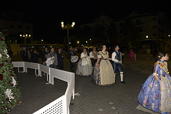 Se entregan editadas y  en impresion en papel tamaño 15x21