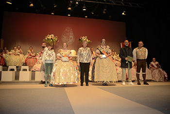 Se entregan editadas y  en impresion en papel.