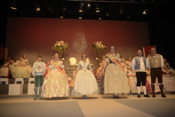 Se entregan editadas y  en impresion en papel.