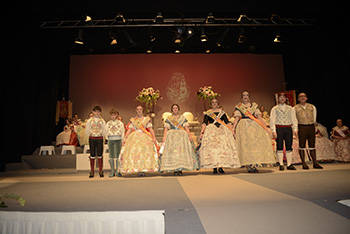 Se entregan editadas y  en impresion en papel.