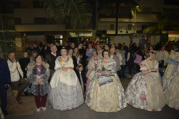 Se entregan editadas y  en impresion en papel tamaño 15x21