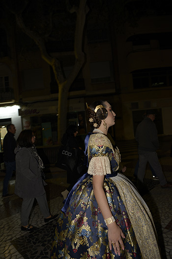 Se entregan editadas y  en impresion en papel tamaño 15x21