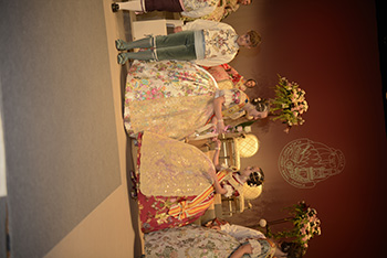 Se entregan editadas y  en impresion en papel.