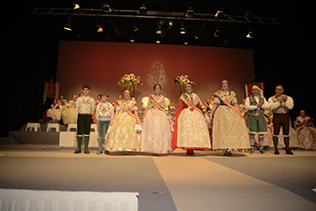 Se entregan editadas y  en impresion en papel.