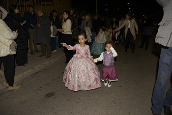 Se entregan editadas y  en impresion en papel tamaño 15x21