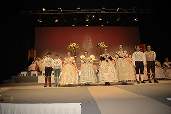 Se entregan editadas y  en impresion en papel.