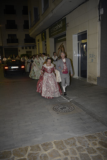 Se entregan editadas y en impresion en papel tamaño 15x21