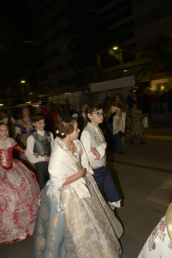 Se entregan editadas y  en impresion en papel tamaño 15x21