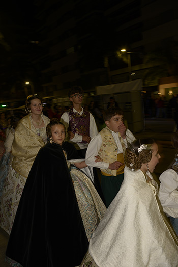 Se entregan editadas y  en impresion en papel tamaño 15x21