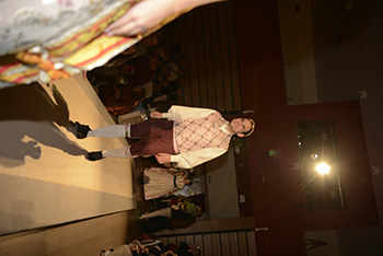 Se entregan editadas y  en impresion en papel.