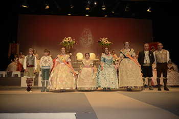 Se entregan editadas y  en impresion en papel.