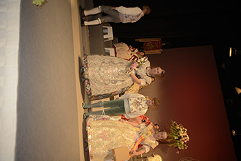 Se entregan editadas y  en impresion en papel.