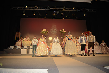 Se entregan editadas y  en impresion en papel.