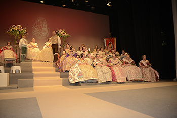 Se entregan editadas y  en impresion en papel.