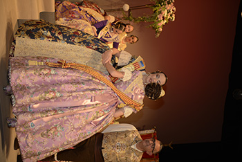 Se entregan editadas y  en impresion en papel tamaño 15x21