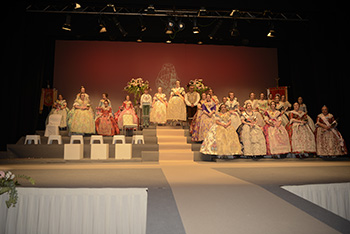 Se entregan editadas y  en impresion en papel.