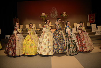 Se entrega en impresion en papel, en archivo JPG o archivo NEFF..