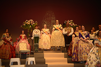 Se entrega en impresion en papel, en archivo JPG o archivo NEFF..