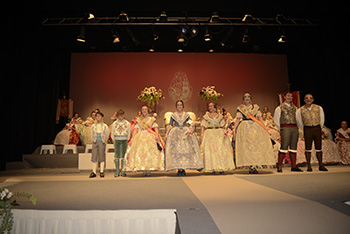 Se entregan editadas y  en impresion en papel.