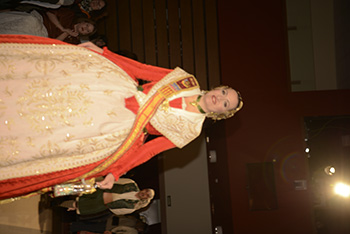 Se entregan editadas y  en impresion en papel.