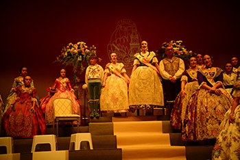 Se entrega en impresion en papel, en archivo JPG o archivo NEFF..