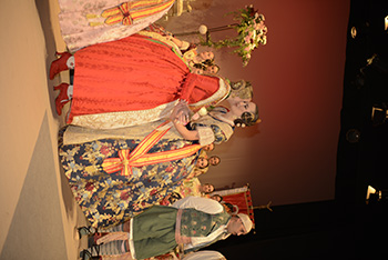 Se entregan editadas y en impresion en papel.