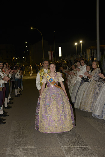 Se entregan editadas y  en impresion en papel tamaño 15x21