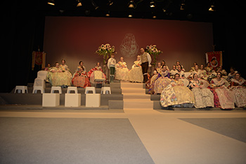 Se entregan editadas y  en impresion en papel.