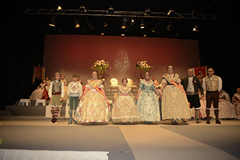 Se entregan editadas y  en impresion en papel.