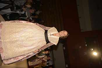 Se entregan editadas y  en impresion en papel.