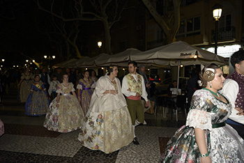 Se entregan editadas y  en impresion en papel tamaño 15x21