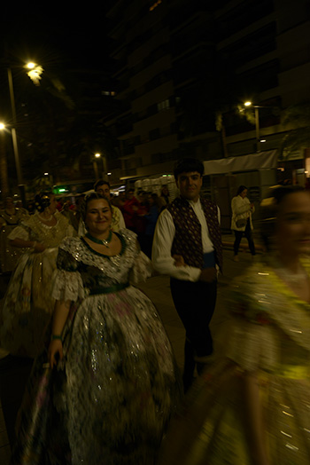 Se entregan editadas y  en impresion en papel tamaño 15x21