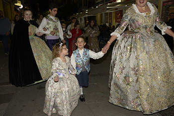 Se entregan editadas y  en impresion en papel tamaño 15x21