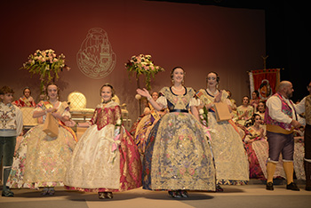 Se entregan editadas y  en impresion en papel.